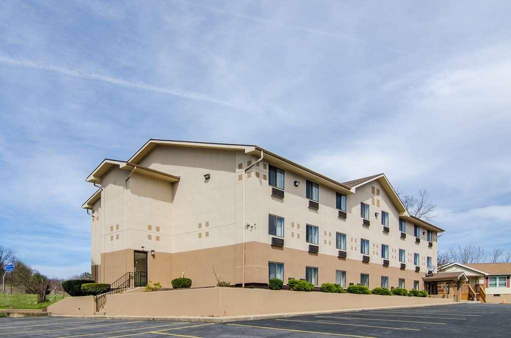 Motel 6-Montoursville, Pa - Williamsport Exteriör bild